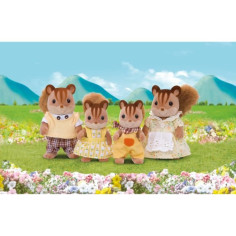 Famille écureuil roux - SYLVANIAN FAMILIES - Personnage miniature - Mixte - A partir de 3 ans Famille écureuil roux - SYLVANIAN FAMILIES - Personnage miniature - Mixte - A partir de 3 ans