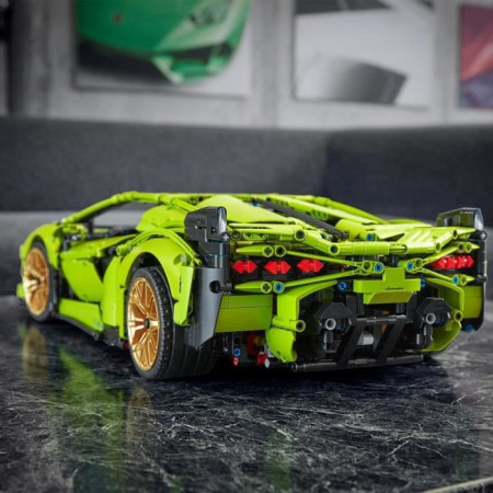  1:8