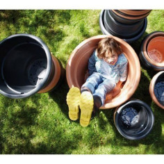 Elho Bac a fleurs Green Basics Cilinder 65 - Noir - Ø 64 x H 49 cm - extérieur - 100% recyclé Elho Bac a fleurs Green Basics Cilinder 65 - Noir - Ø 64 x H 49 cm - extérieur - 100% recyclé