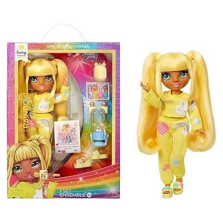 Junior High Pyjama Party -&nbsp;Poupée mannequin articulée 22 cm - Sunny (Jaune) - Nombreux accessoires - a partir de 4 ans