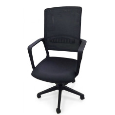 Chaise de bureau en maille avec roulettes couleur noire